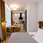Square غدينيا