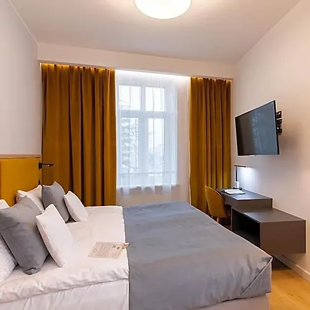 Square Aparthotel