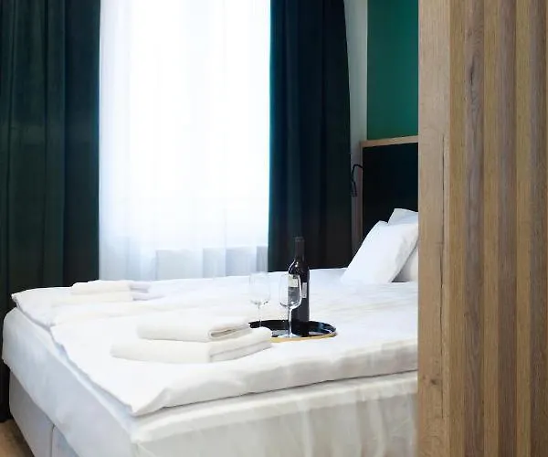 شقة فندقية Square 3*