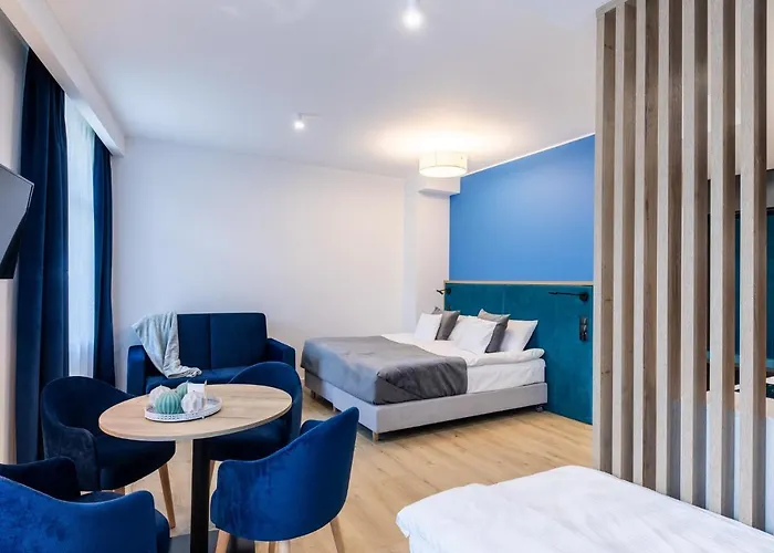 Square 3* غدينيا